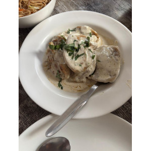 CHICKEN AFGHANI MOMOS