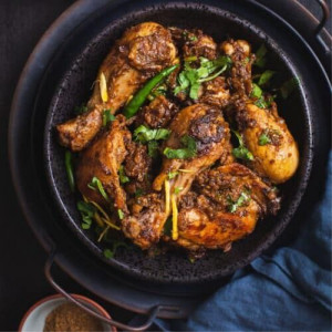 CHICKEN BHUNA (4PCS)