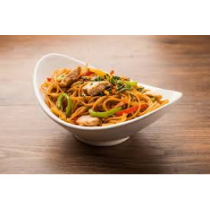 CHICKEN HAKKA NOODLES