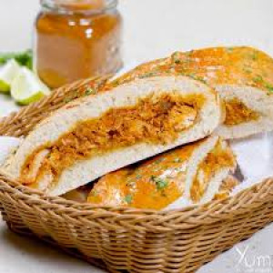 CHICKEN STUFFED NAAN