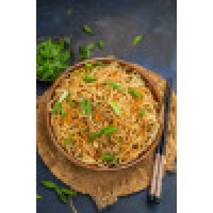 VEG HAKKA NOODLES